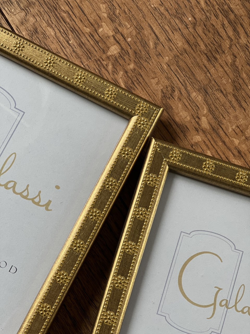 4x6 or 5x7 precious gold daisy frame