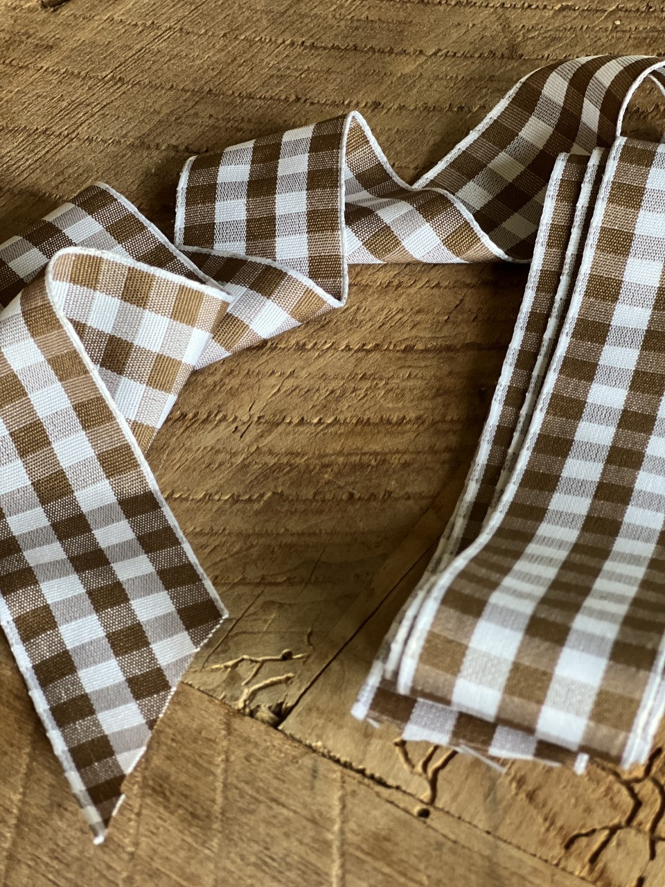the most adorable brown check ribbon
