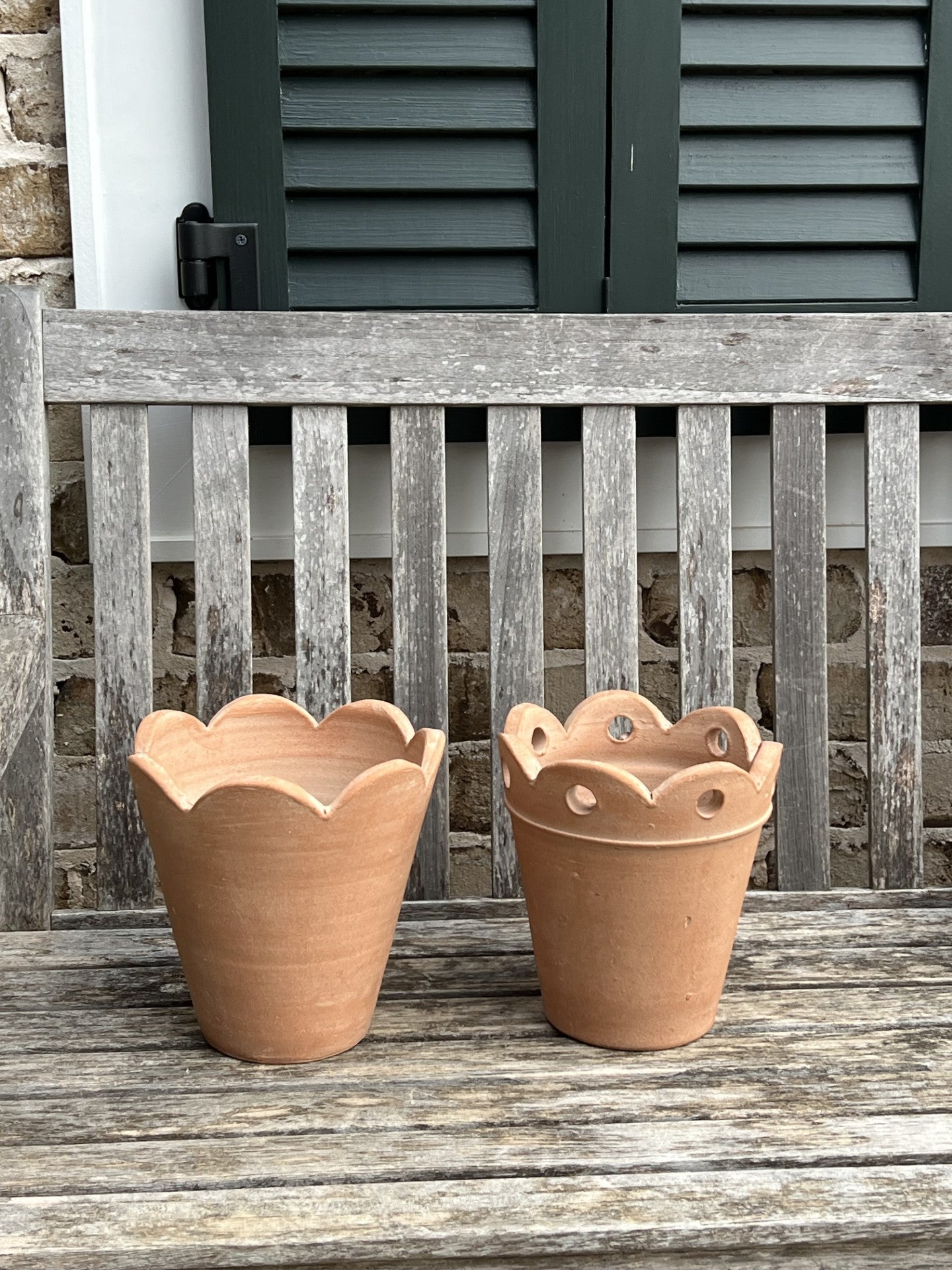 sweetest scallop pots-natural terra cotta