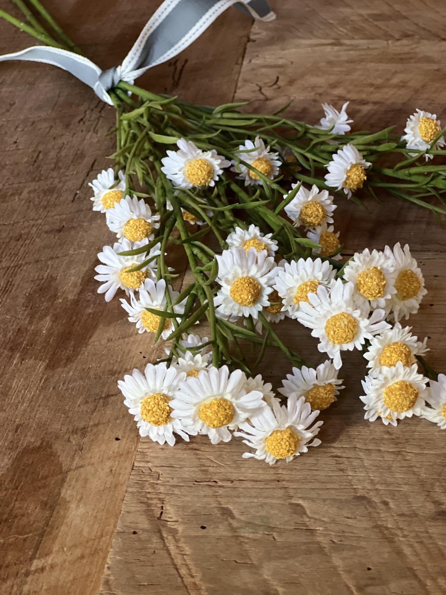 sale!! was $28 now $19!! precious feverfew flower-bundle of 3 stems