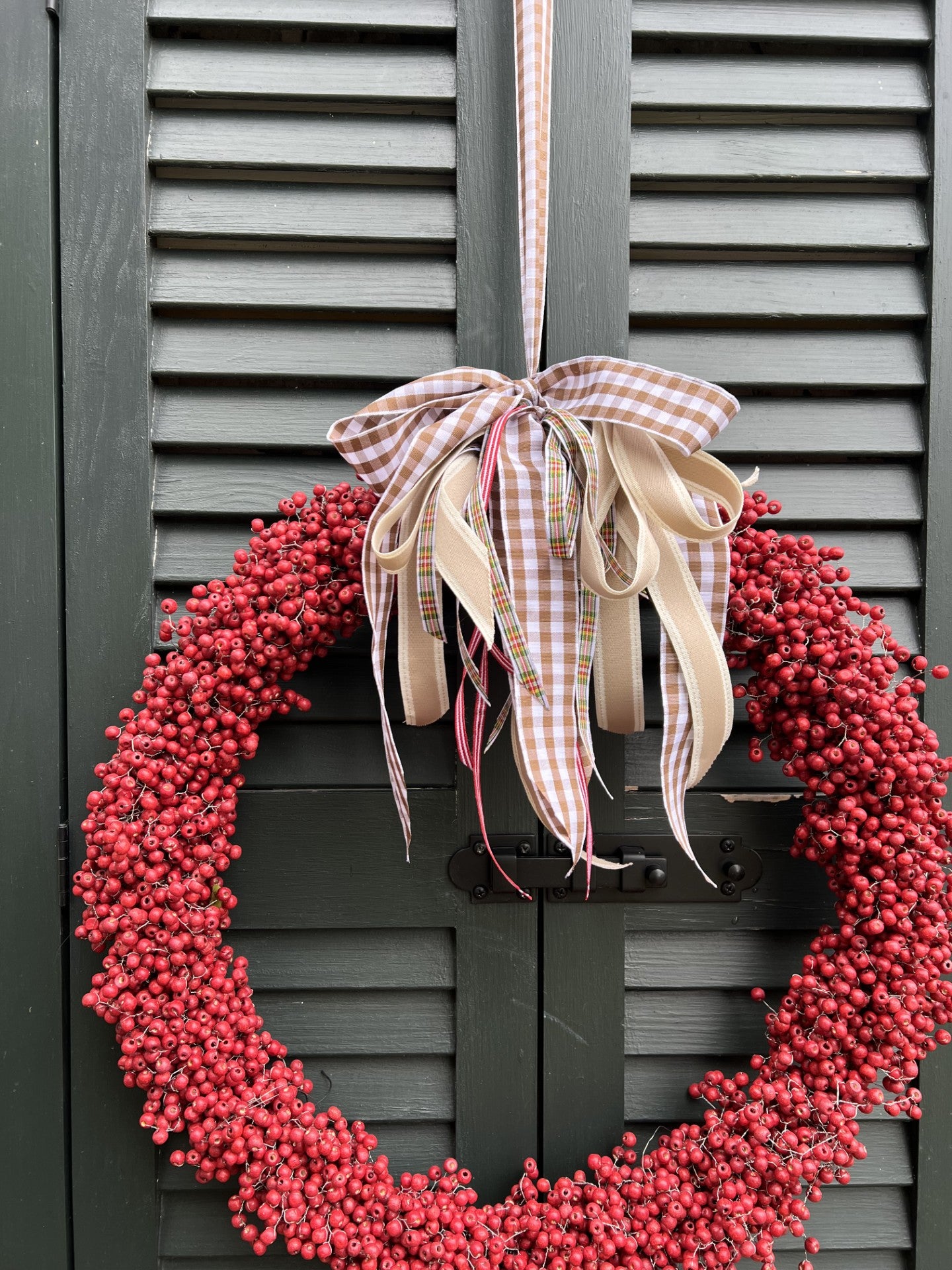 beautiful wooden berry wreath