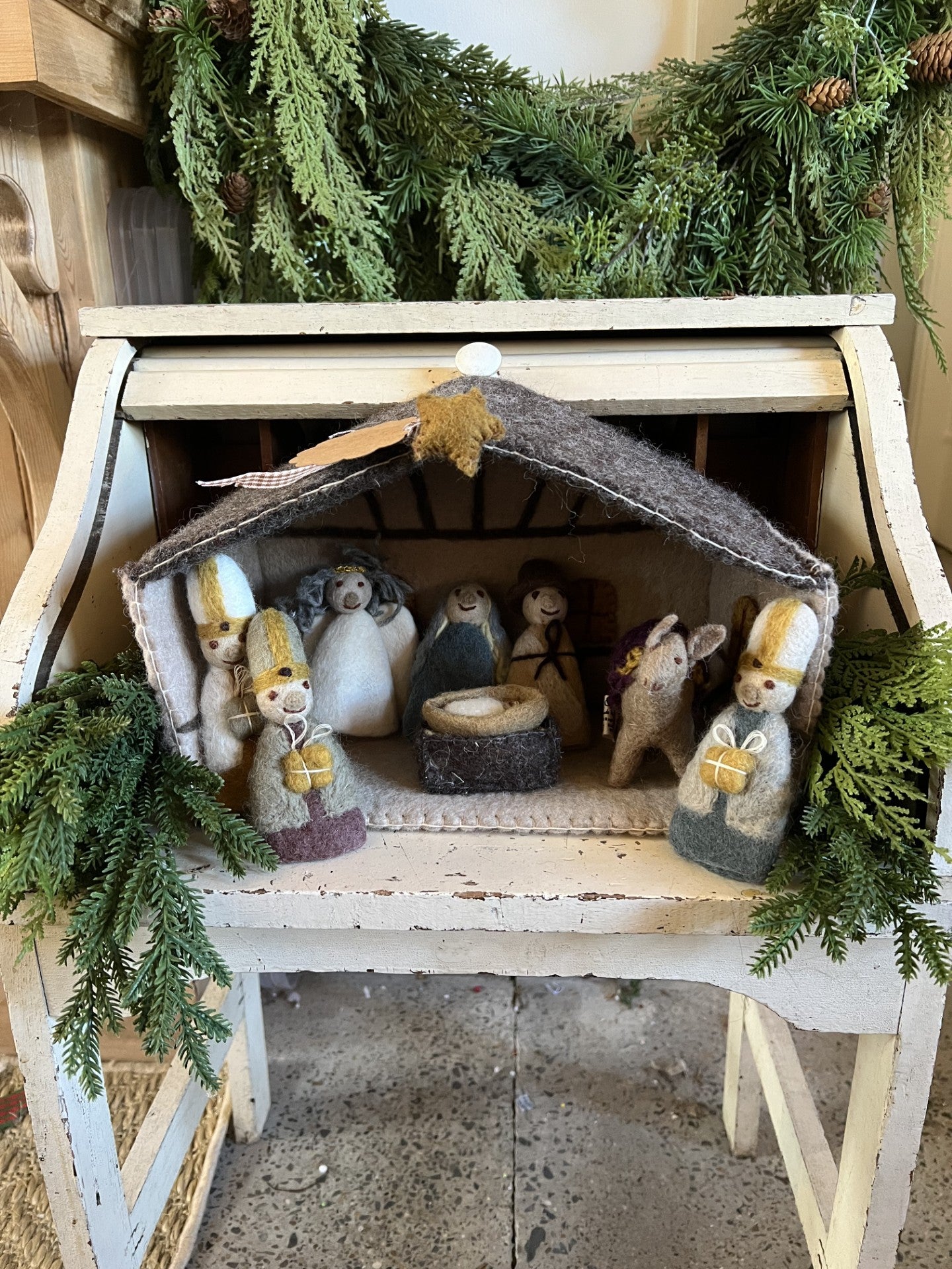 adorable wool nativity